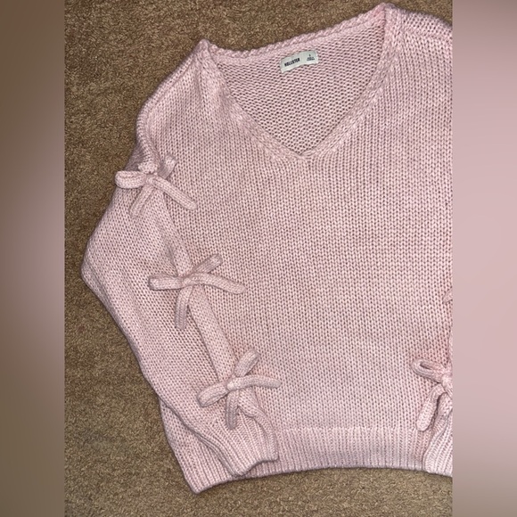 NEW Hollister Off The Shoulder Bow Appliqué Sweater - Picture 6 of 8